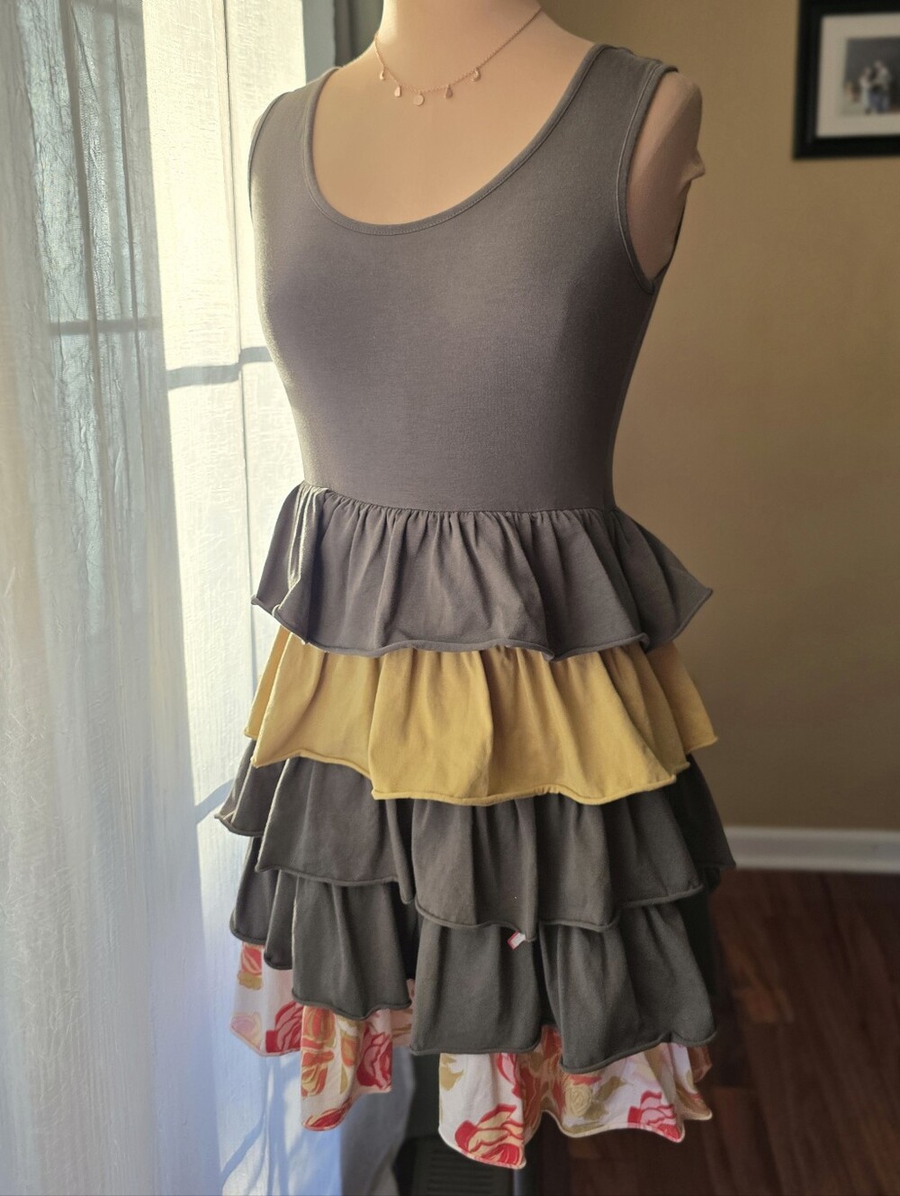 Matilda Jane Serendipity Xanadu Tank Tunic Ruffle Dress Size Small Grey Floral